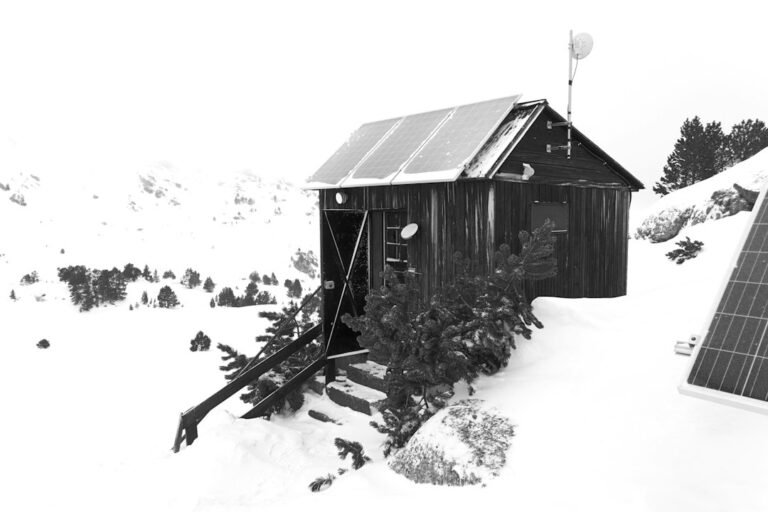 How to Make Your Off-Grid Setup More Energy Efficient